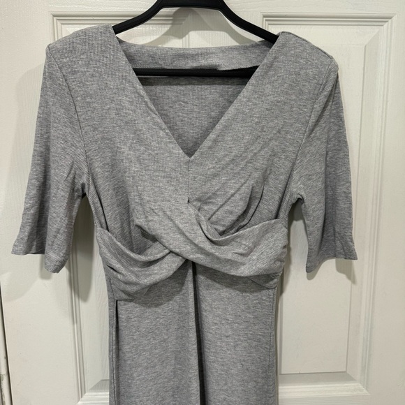 DAZY Gray Ribbed Knit Twist Detail Maxi Dress size Medium - Picture 13 of 13